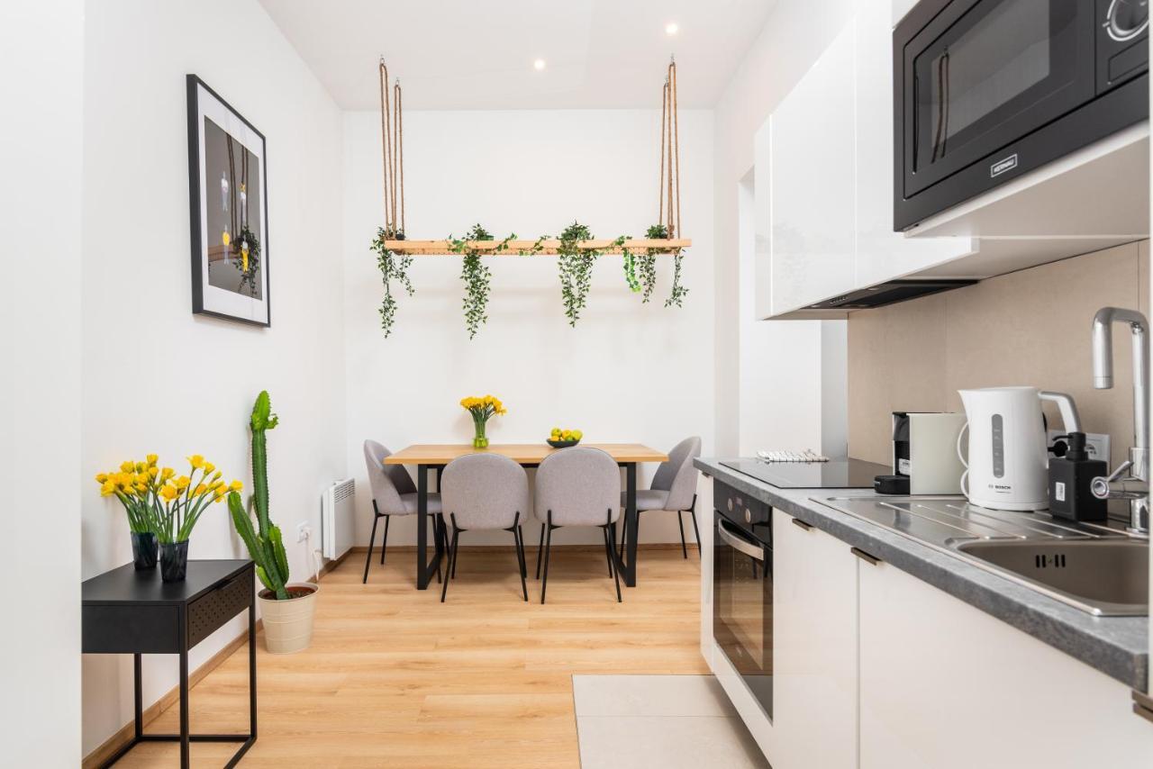 קרקוב Modern Centrally Located Apartments - By Upstairs מראה חיצוני תמונה