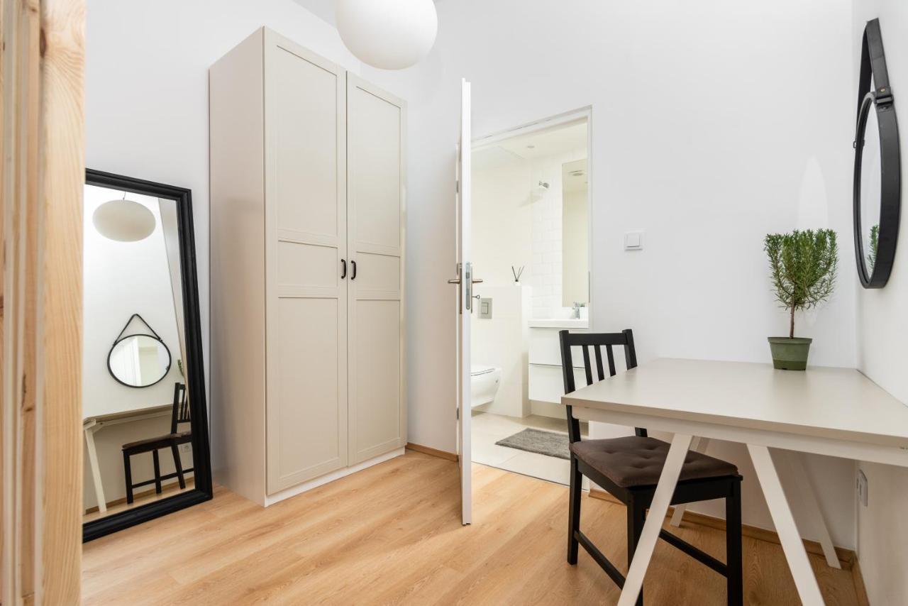 קרקוב Modern Centrally Located Apartments - By Upstairs מראה חיצוני תמונה